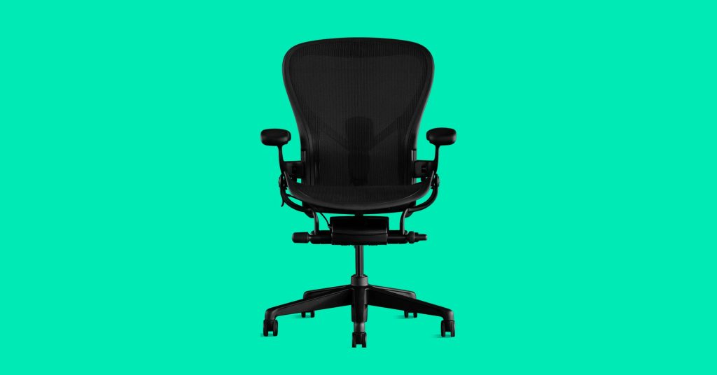12 Best Office Chairs (2022) Budget, Luxe, Cushions, Casters, and Mats
